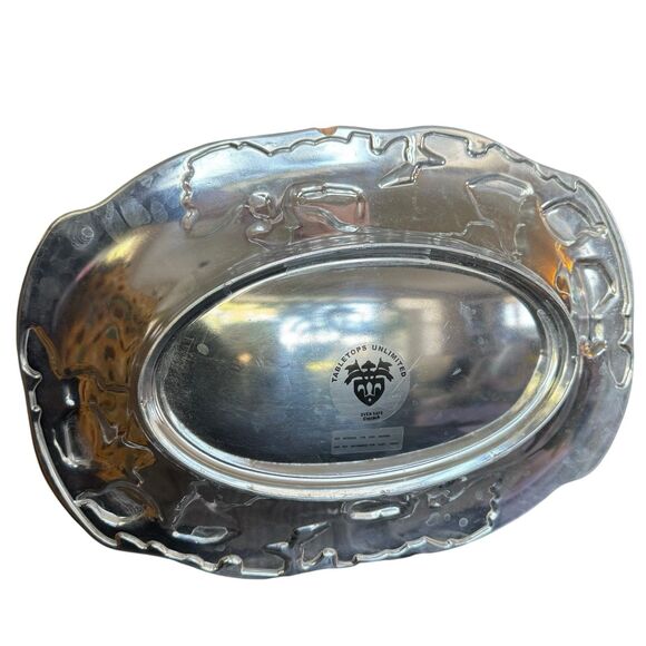 Tabletops Unlimited Aluminum Oval Platter Serving Bowl, 20" x 14 x 2 1/2" High - Picture 3 of 8